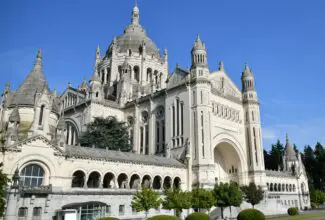 Sanctuaire Sainte-Thérèse de Lisieux